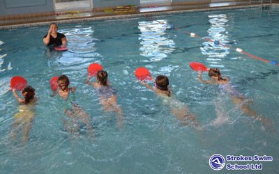 Middle Class swimming class